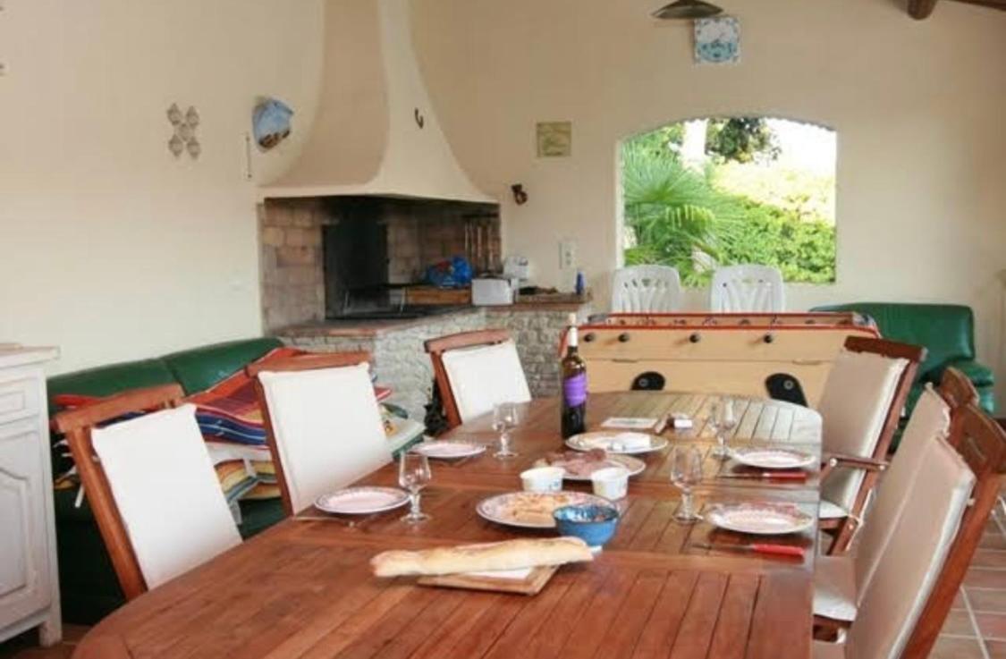 Le Cabanon Des Cigales Provencale Villa Puymeras ภายนอก รูปภาพ